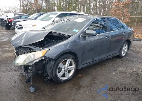 2013 Toyota Camry Se z USA, uszkodzony, nr VIN 4T1BF1FK0DU295181